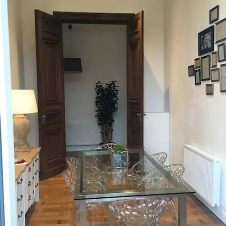 Διαμέρισμα Chateau En Bord D'ourthe Esneux