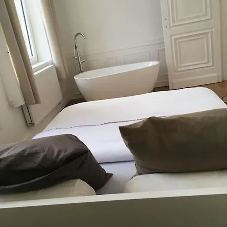 Chateau En Bord D'ourthe Esneux