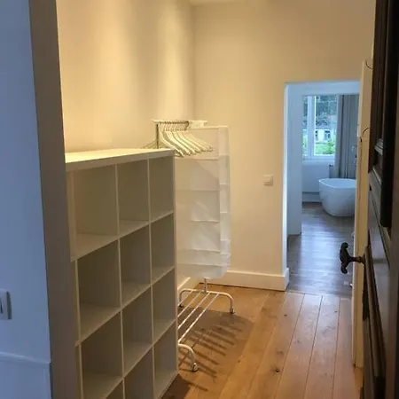 Chateau En Bord D'ourthe Διαμέρισμα Esneux