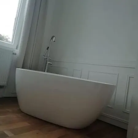 Chateau En Bord D'ourthe * Esneux