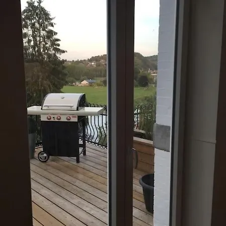 Chateau En Bord D'ourthe Διαμέρισμα Esneux